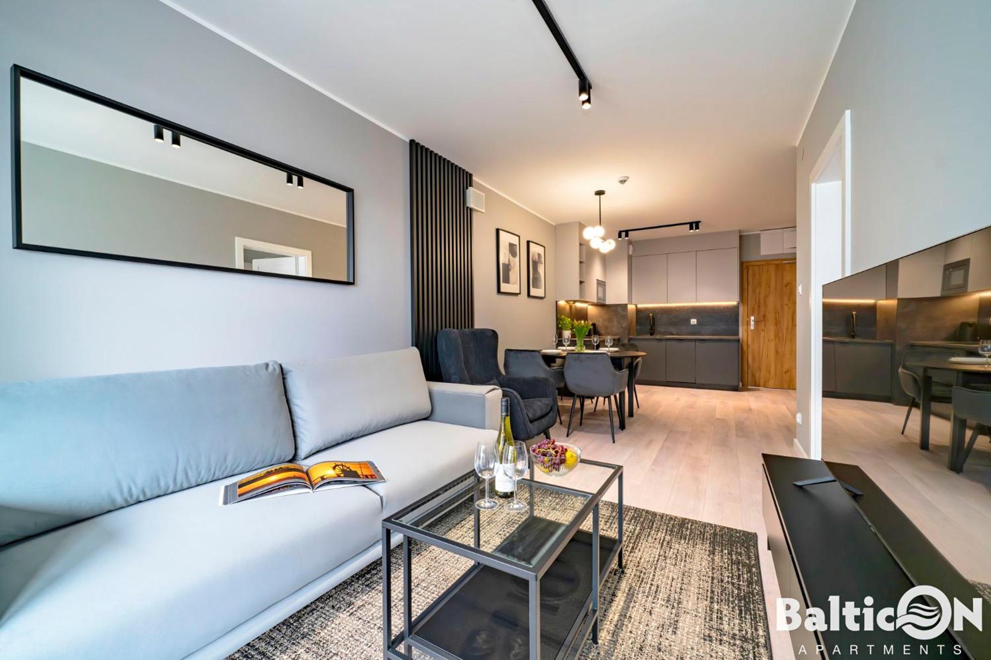 Apartamenty Balticon Kasprowicza Parking Inclusive Колобжег Екстериор снимка