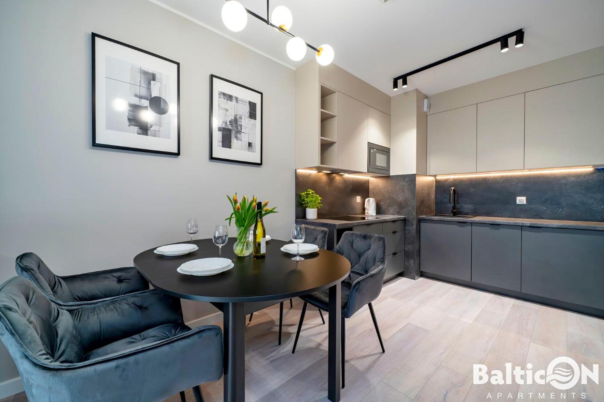 Apartamenty Balticon Kasprowicza Parking Inclusive Колобжег Екстериор снимка
