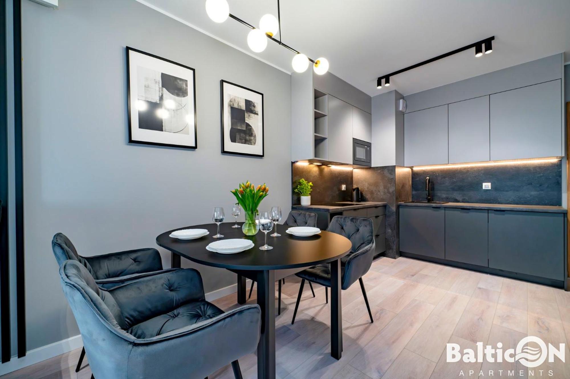 Apartamenty Balticon Kasprowicza Parking Inclusive Колобжег Екстериор снимка