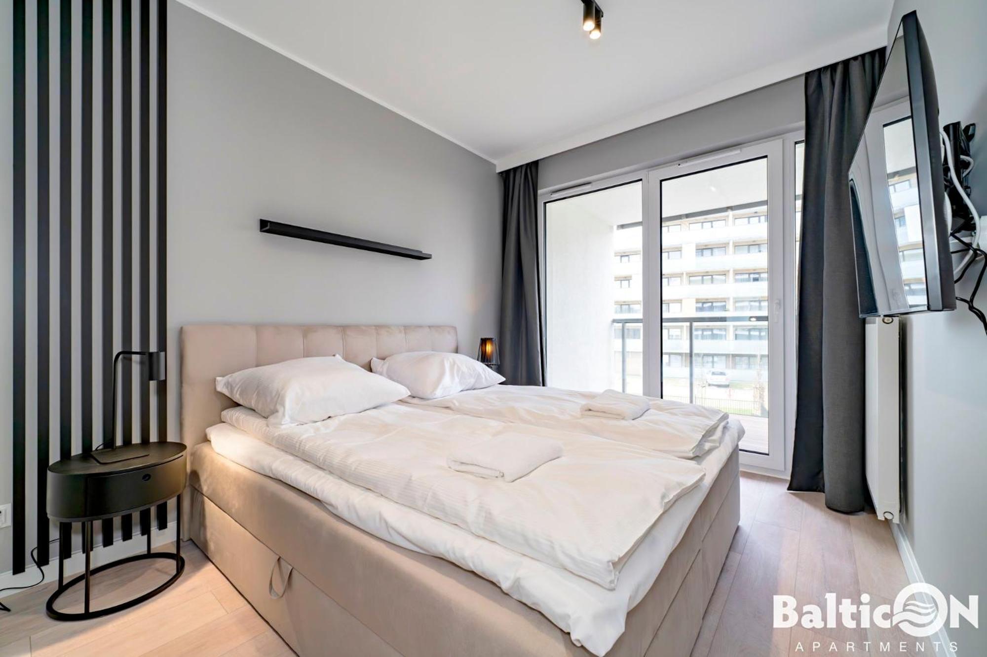 Apartamenty Balticon Kasprowicza Parking Inclusive Колобжег Екстериор снимка