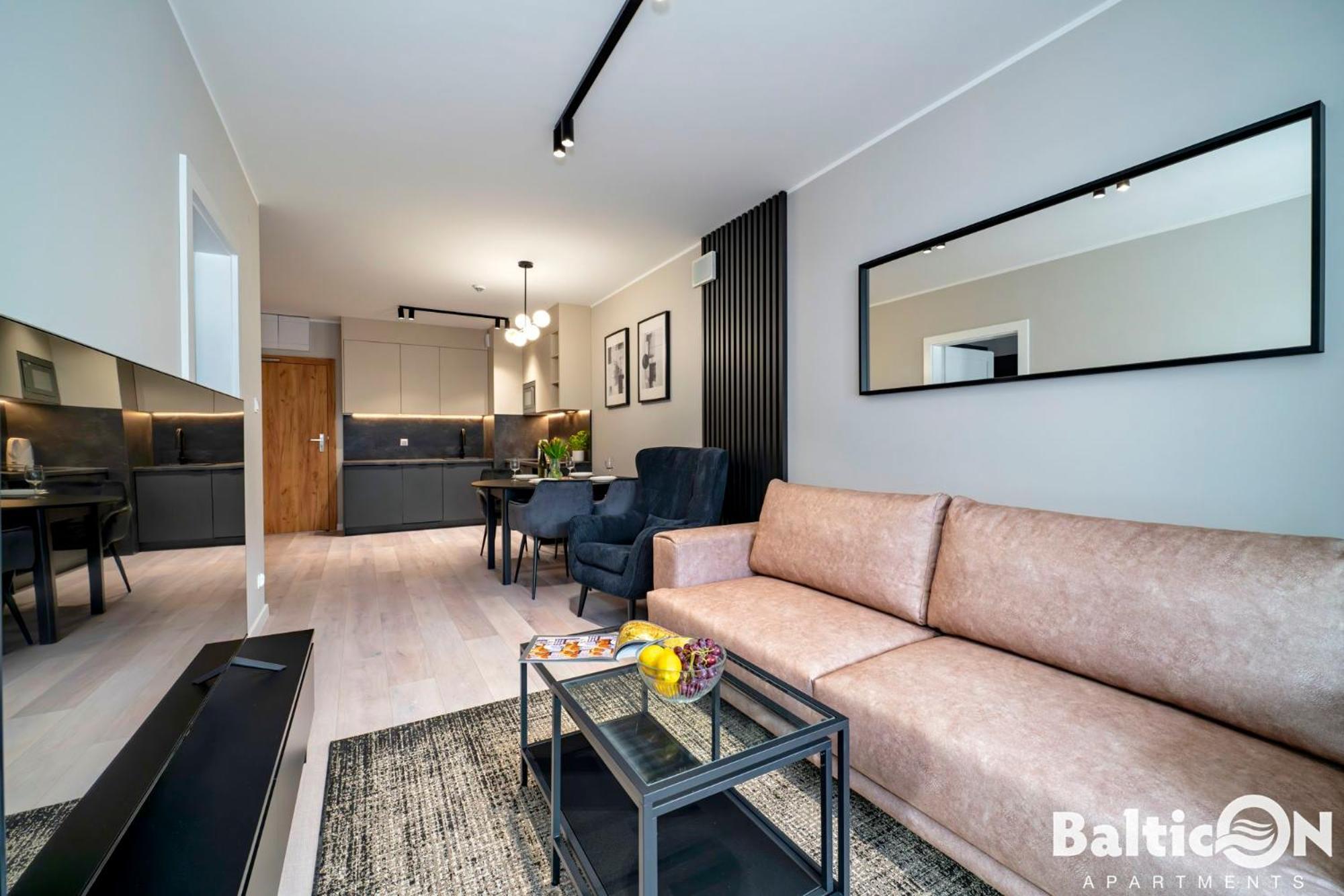 Apartamenty Balticon Kasprowicza Parking Inclusive Колобжег Екстериор снимка