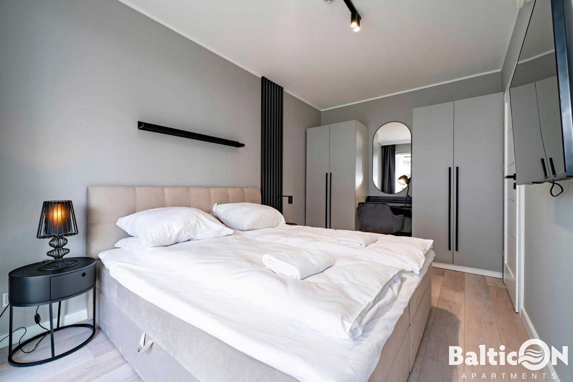 Apartamenty Balticon Kasprowicza Parking Inclusive Колобжег Екстериор снимка