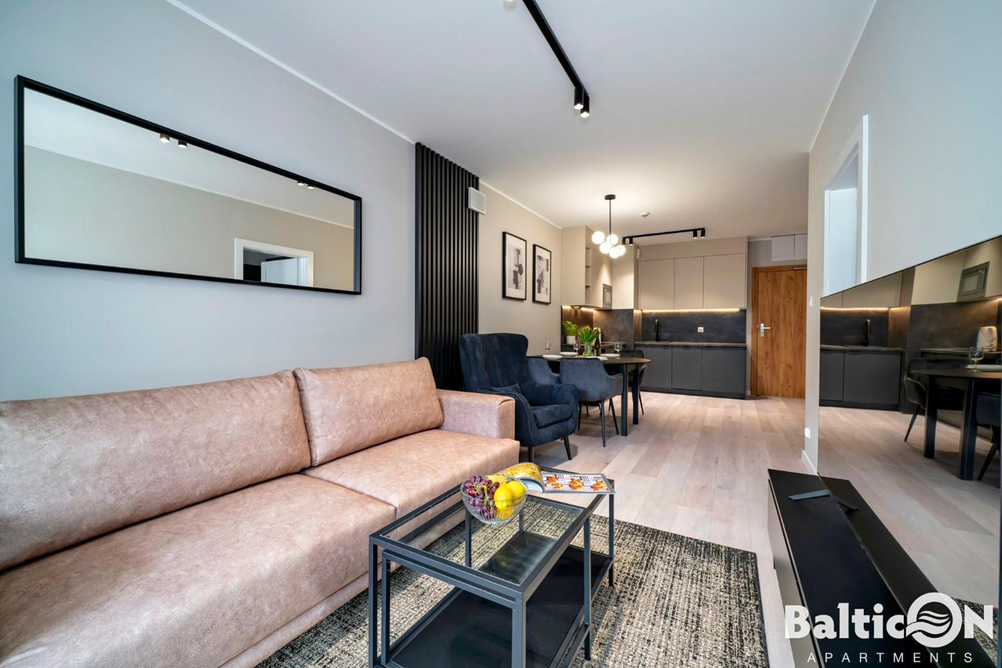 Apartamenty Balticon Kasprowicza Parking Inclusive Колобжег Екстериор снимка