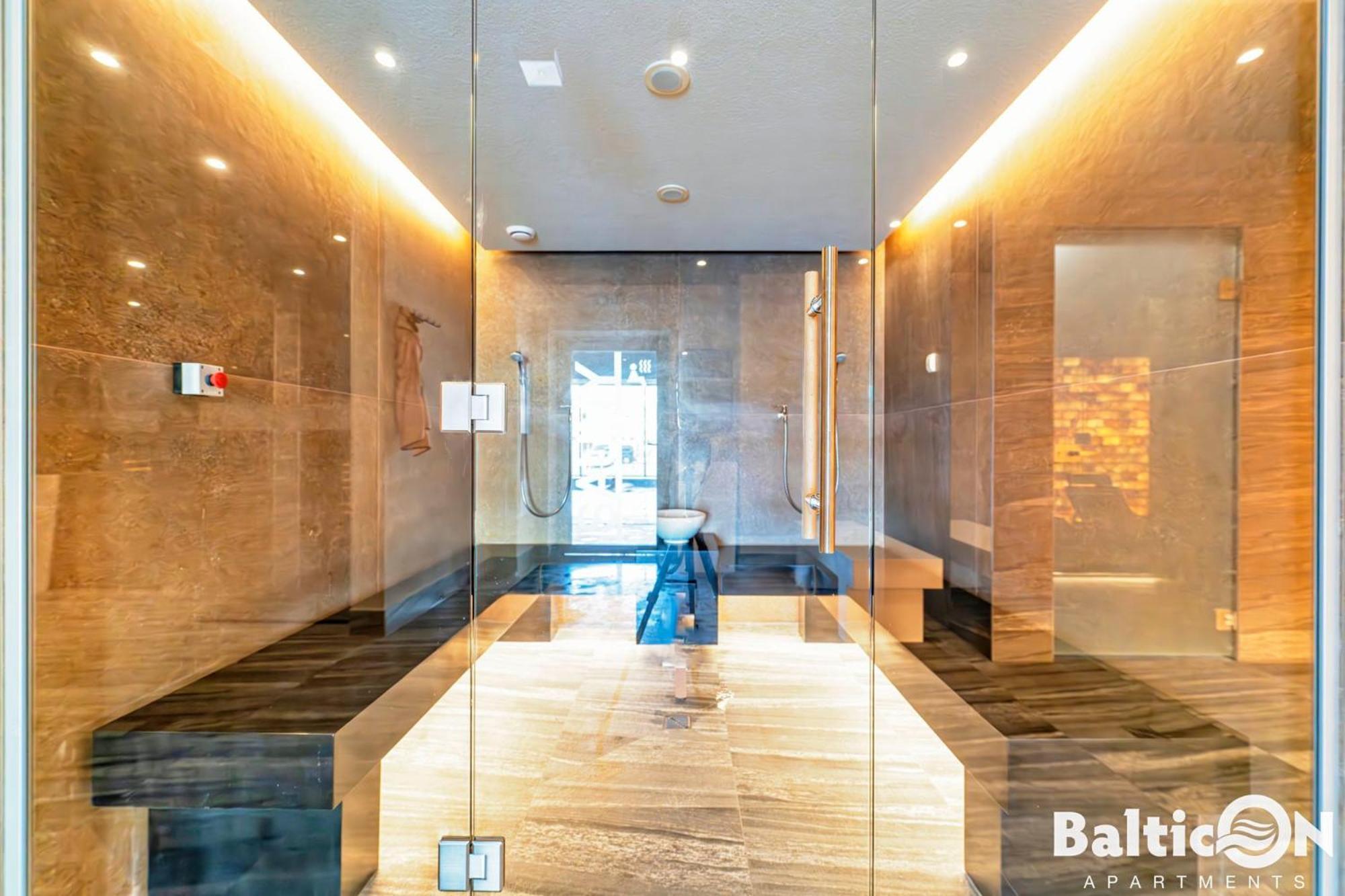 Apartamenty Balticon Kasprowicza Parking Inclusive Колобжег Екстериор снимка